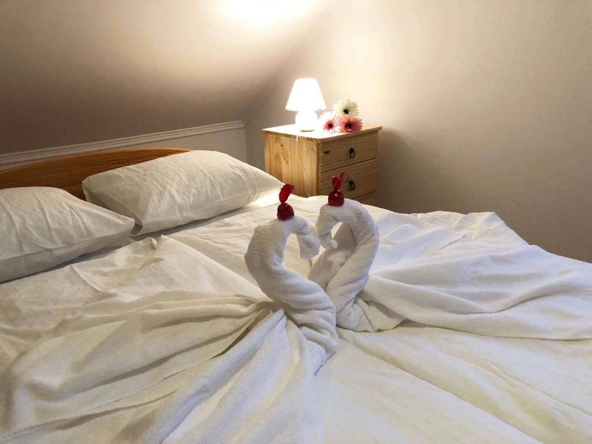 Rege Apartman Alsoors Ngoại thất bức ảnh